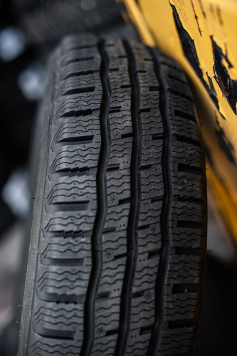 фото протектора и шины Endurе WSL1 Шина Sailun Endure WSL1 215/65 R15C 104/102T